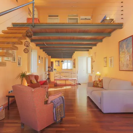 Lo Stellario Apartment *